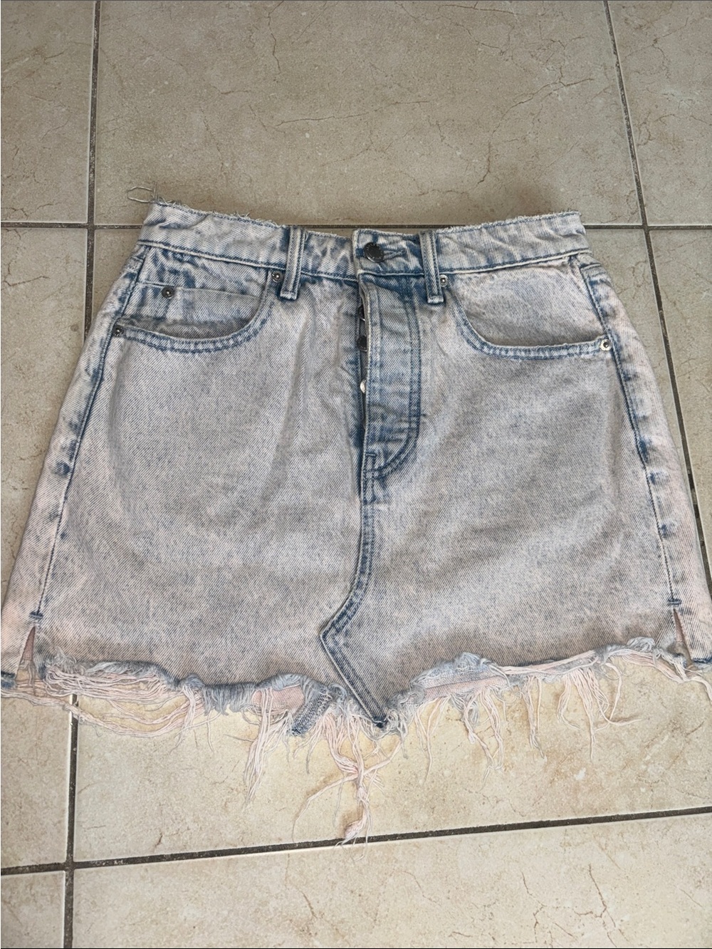 Alexander Wang size 26 Light Blue Acid-Wash Denim Waistband Detail